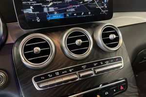 Mercedes GLC300 bild 13