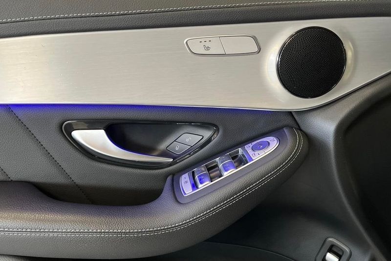 Mercedes GLC300 bild 18