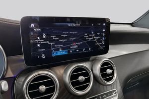Mercedes GLC300 bild 11