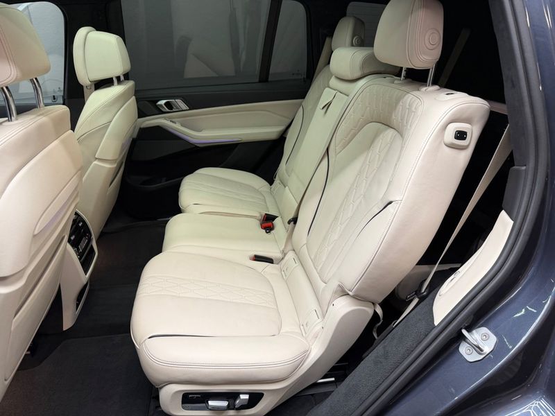 BMW X7 bild 13