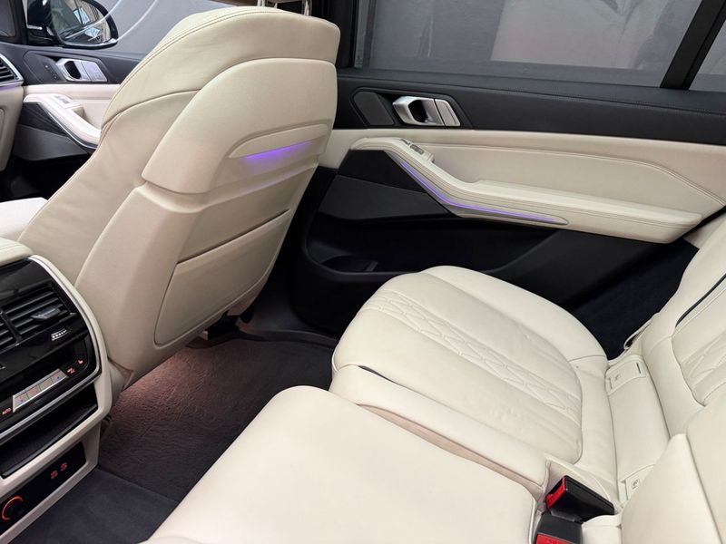BMW X7 bild 15