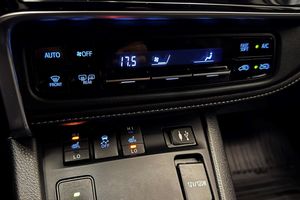 Toyota Auris bild 24
