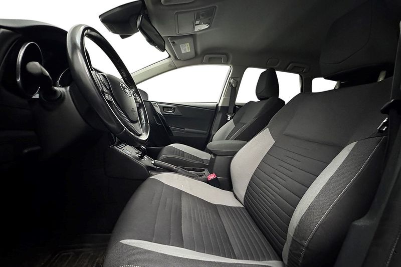 Toyota Auris bild 12