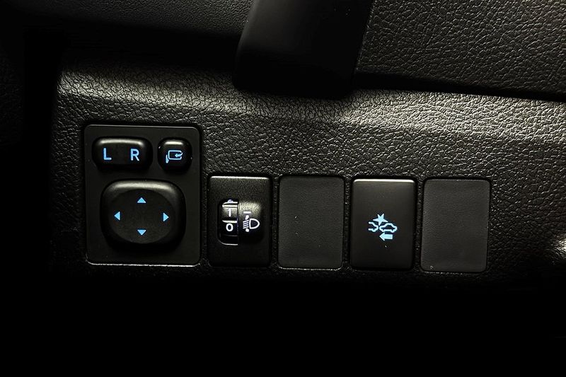 Toyota Auris bild 27