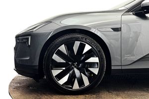 Polestar 4 bild 10