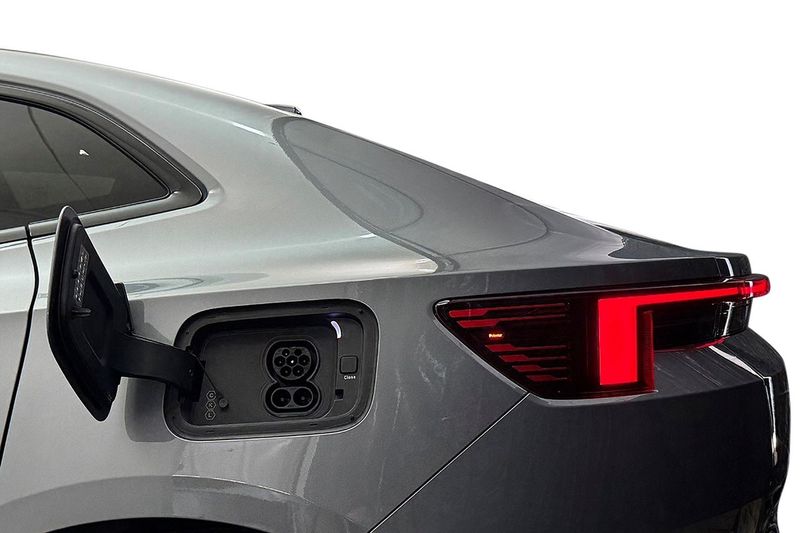Polestar 4 bild 38