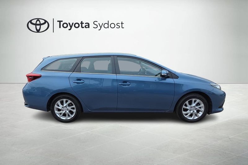 Toyota Auris bild 3