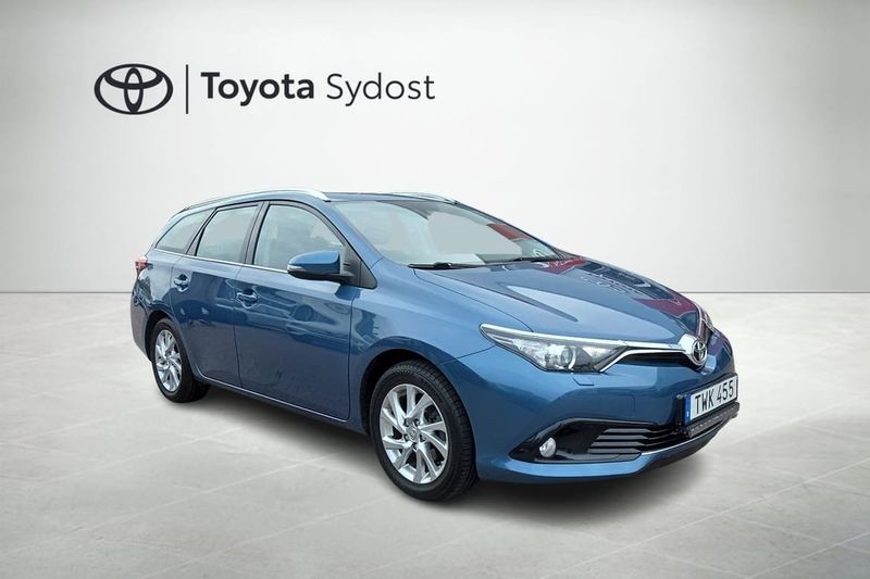Toyota Auris bild 2