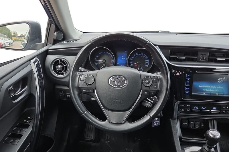 Toyota Auris bild 16