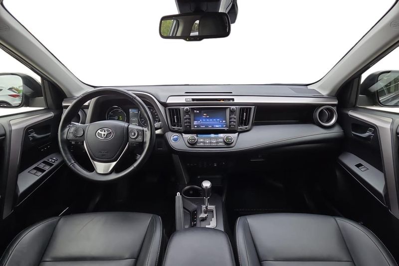 Toyota RAV4 bild 9