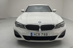 BMW 330 bild 4