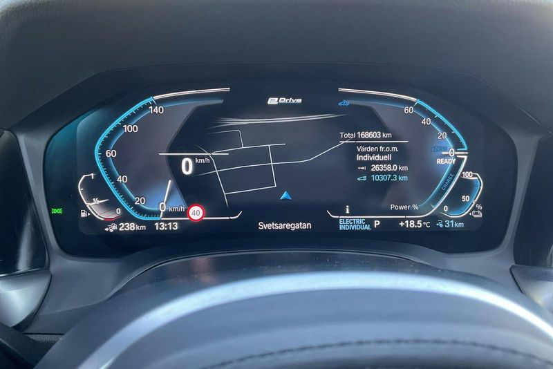 BMW 330 bild 10