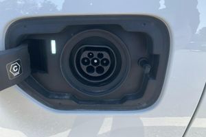BMW 330 bild 16