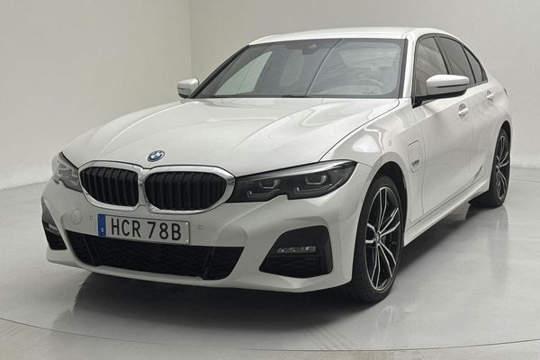 BMW 330 e xDrive Sedan, G20 (292hk) - 2022