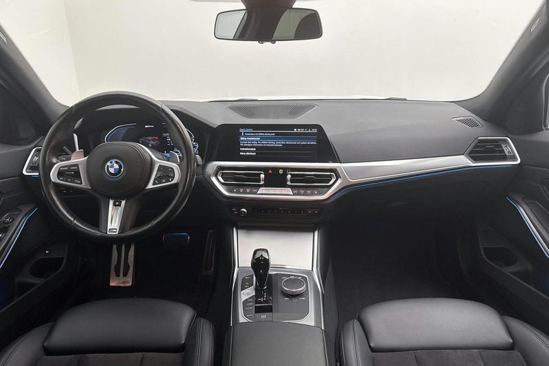 BMW 330 bild 6