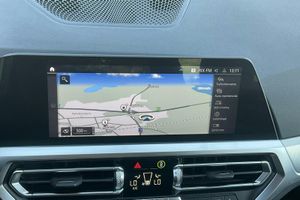 BMW 330 bild 11