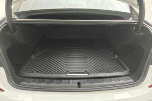 BMW 330 bild 9