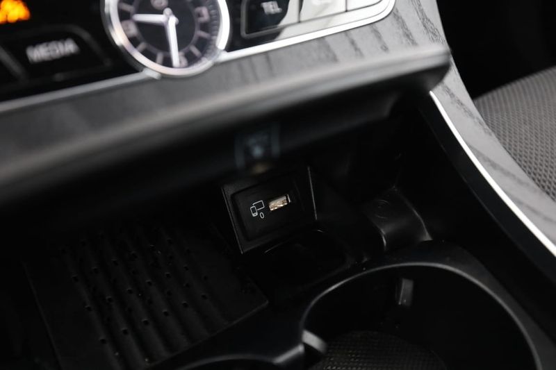Mercedes E220 bild 26