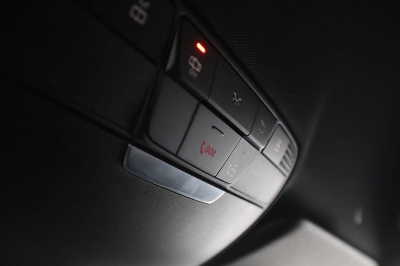 Mercedes E220 bild 32