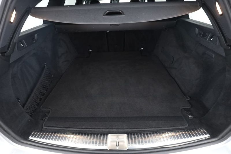 Mercedes E220 bild 18
