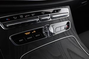 Mercedes E220 bild 25