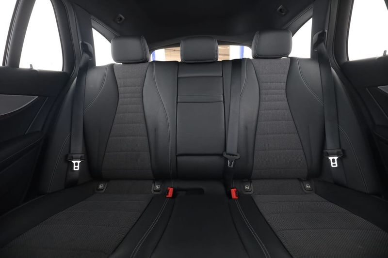 Mercedes E220 bild 16