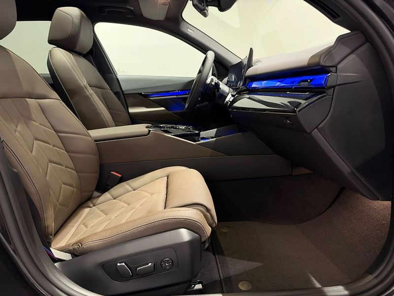BMW 530 bild 8