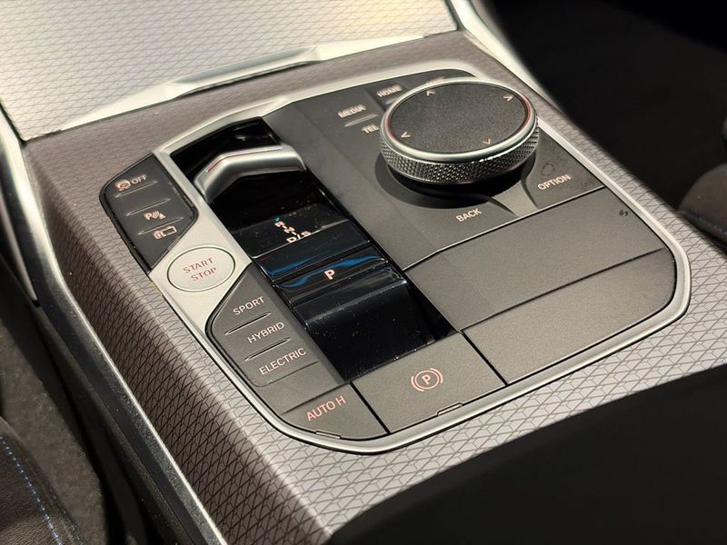 BMW 330 bild 16