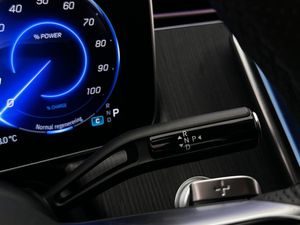 Mercedes EQE300 bild 36