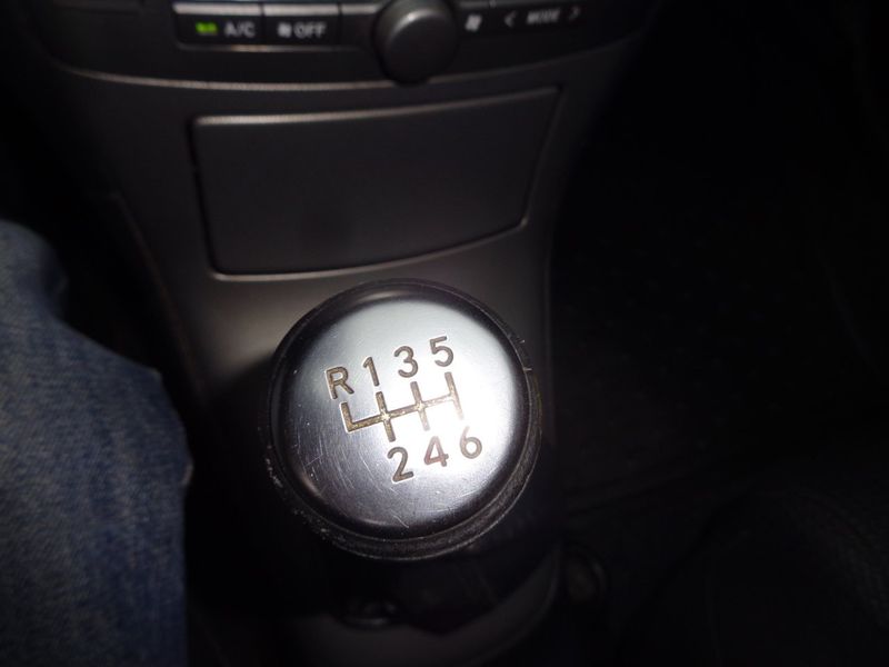 Toyota Avensis bild 27