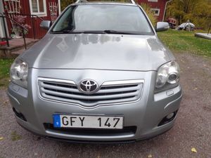 Toyota Avensis bild 5