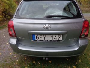 Toyota Avensis bild 29