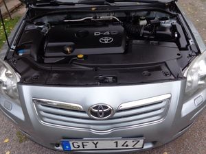Toyota Avensis bild 14