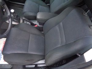 Toyota Avensis bild 7