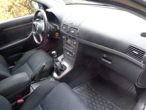 Toyota Avensis bild 33