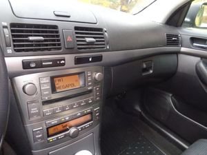 Toyota Avensis bild 25