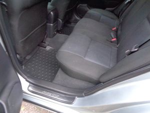 Toyota Avensis bild 8