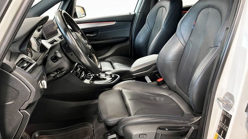 BMW 225 bild 11