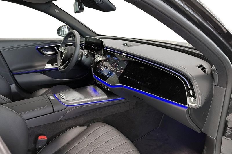 Mercedes E300 bild 8