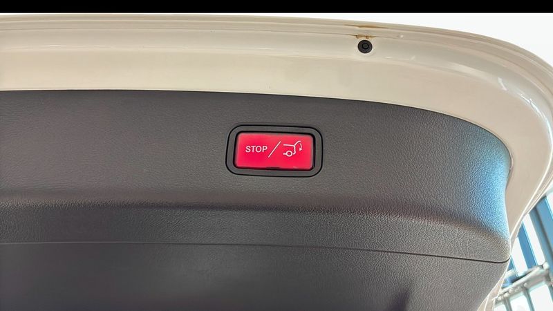 Mercedes GLC300 bild 11