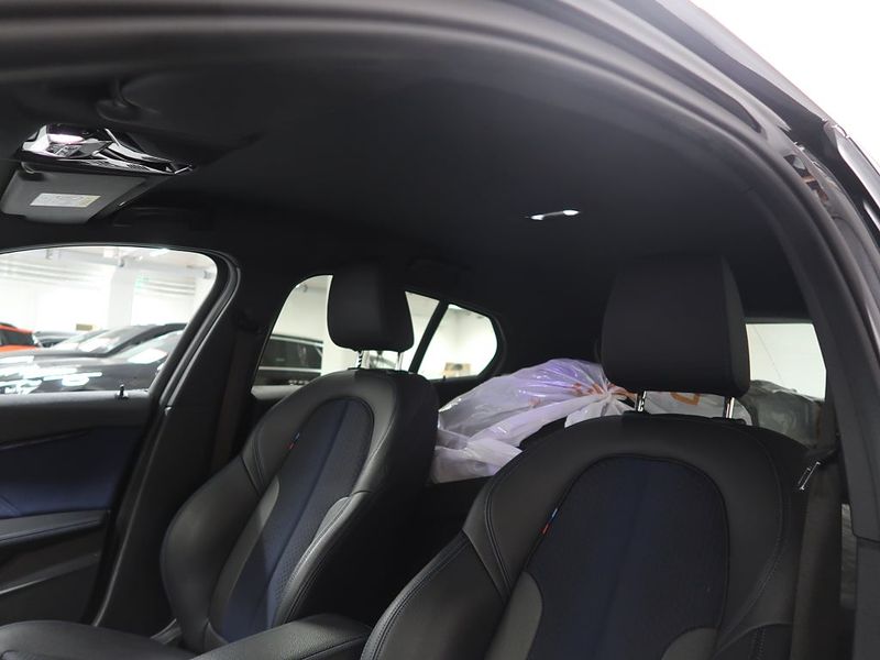 BMW 118 bild 18