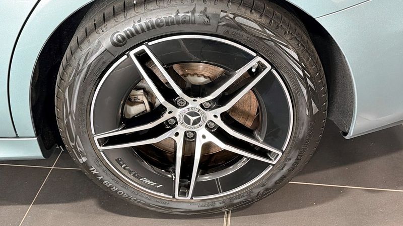 Mercedes E300 bild 7