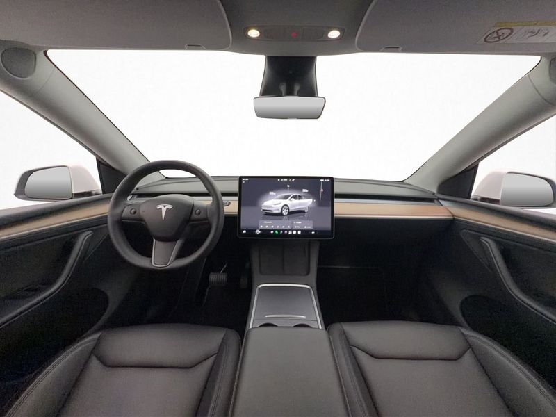 Tesla Model Y bild 15