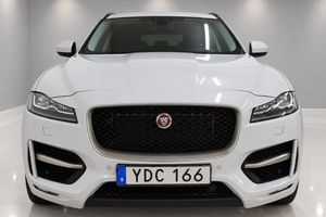 Jaguar F-Pace bild 2