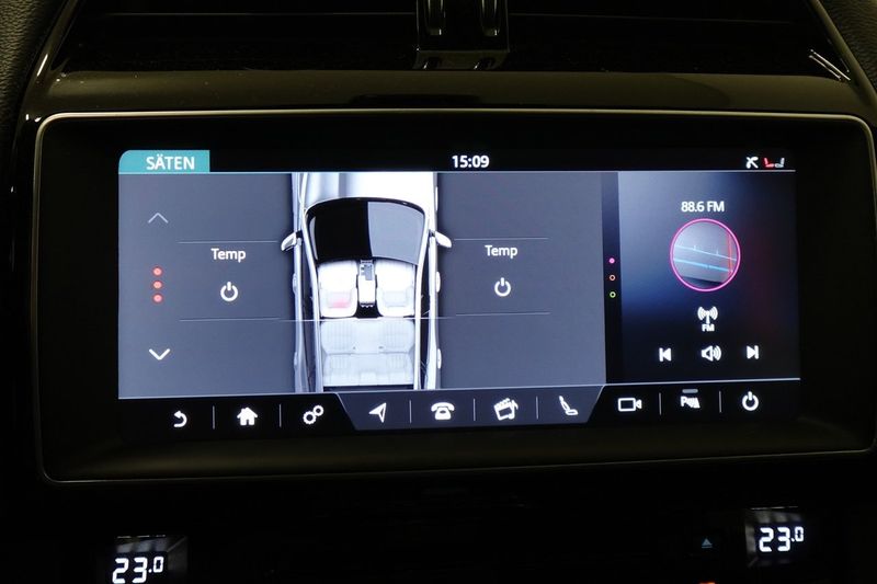 Jaguar F-Pace bild 13