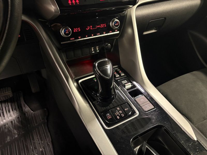 Mitsubishi Eclipse Cross bild 7