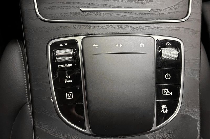 Mercedes GLC300 bild 21