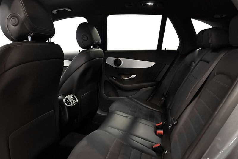 Mercedes GLC300 bild 15