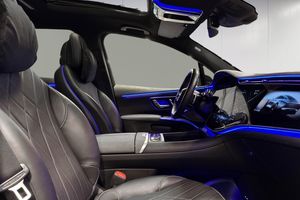 Mercedes EQS450 SUV bild 17