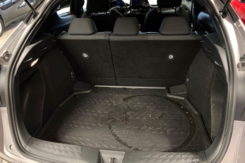 Toyota C-HR bild 12